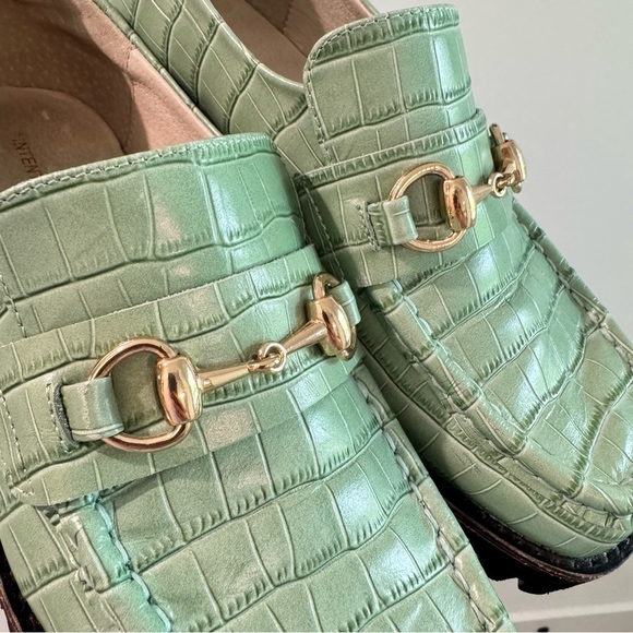 NWOT Intentionally Blank HK2 Oxford Platform Loafer in Pistachio Green Size 6 - Picture 4 of 7